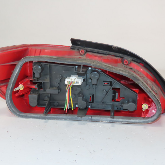 Feu arrière droit occasion  Peugeot 406 (8B) 2.2 (2000-2004)   6351L5  2