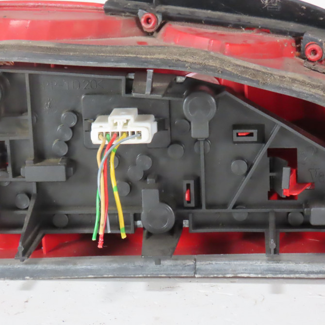 Feu arrière droit occasion  Peugeot 406 (8B) 2.2 (2000-2004)   6351L5  3