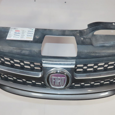 Calandre occasion  Fiat FREEMONT (345_) 2.0 jtd 4x4 (2011)   K1TX83TZZAC 