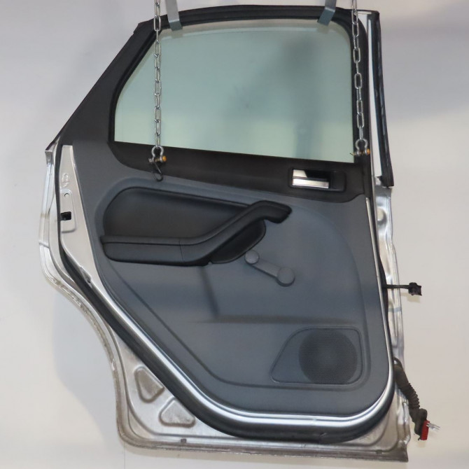 Porte arrière gauche occasion  Ford FOCUS II (DA_, HCP, DP) 1.6 tdci (2004-2012)   1702408  2