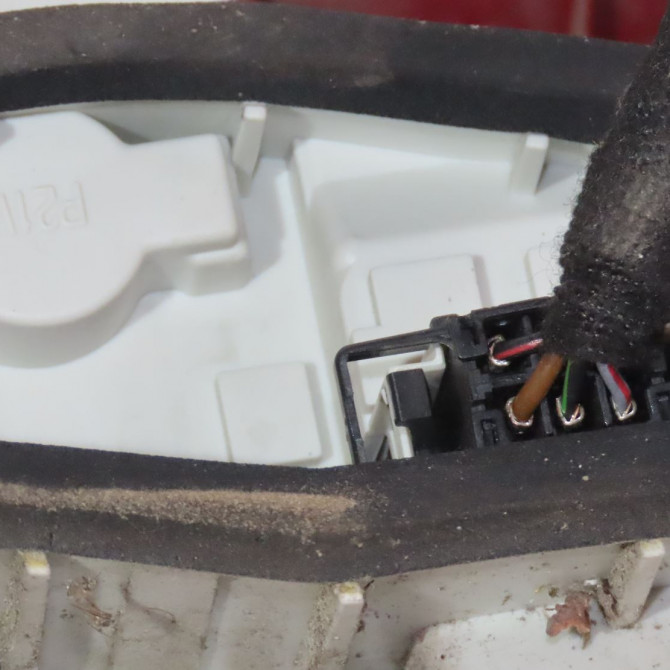 Feu arrière droit occasion  Skoda YETI (5L) 1.2 tsi (2009-2015)   5L0945112  5