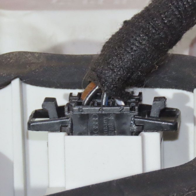 Feu arrière gauche occasion  Skoda YETI (5L) 1.2 tsi (2009-2015)   5L0945111  5