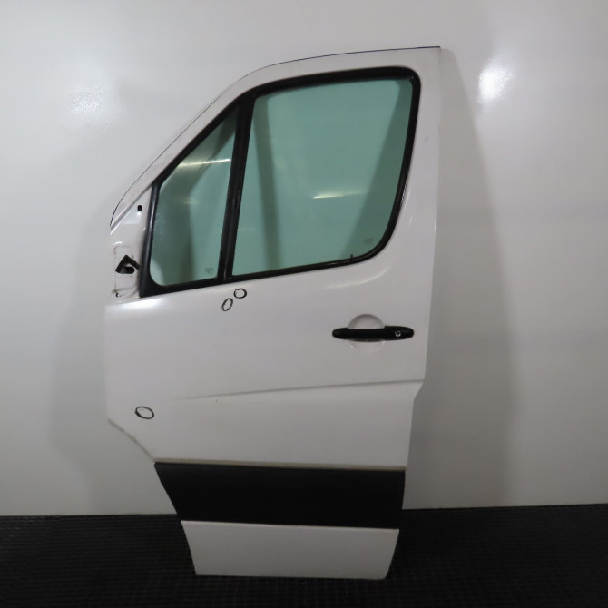 Porte avant gauche occasion  Volkswagen vw CRAFTER 30-50 Camionnette (2E_) 2.0 tdi (2011-2016)   2E0831051  1