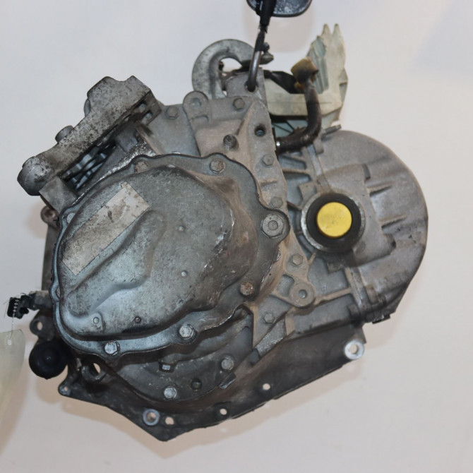 Boîte à vitesse mecanique occasion  Peugeot 207/207+ (WA_, WC_) 1.6 hdi (2006-2013) 5 portes   20DP27  4