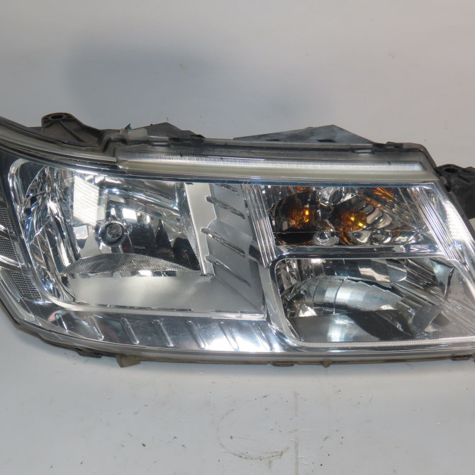 Phare droit occasion  Fiat FREEMONT (345_) 2.0 jtd 4x4 (2011)   K05067788AE  1