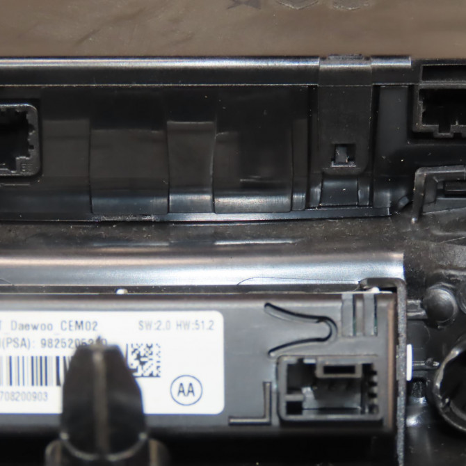 Plafonnier occasion  Peugeot 208 II (UB_, UP_, UW_, UJ_) 1.5 bluehdi 100 (2019)   9814757480  6