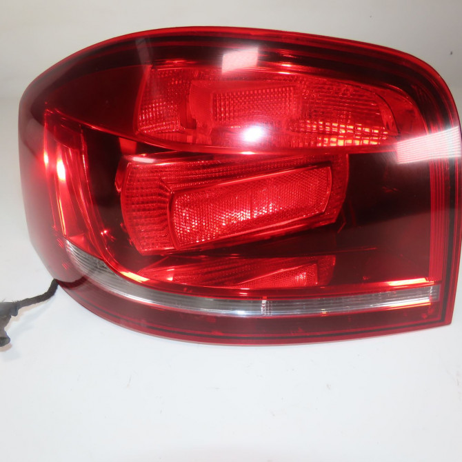 Feu arrière gauche occasion  Audi A3 (8P1) 1.6 tdi (2009-2012)   8P3945095  1
