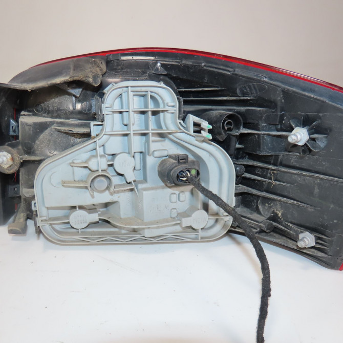 Feu arrière gauche occasion  Audi A3 (8P1) 1.6 tdi (2009-2012)   8P3945095  2