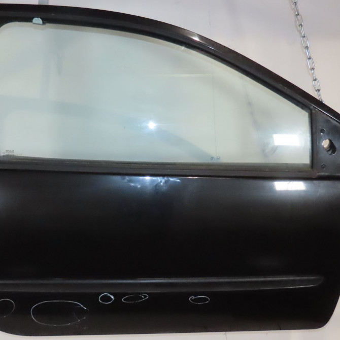 Porte avant droite occasion  Renault TWINGO II (CN0_) 1.2 16v (cn04, cn0a, cn0b) (2007-2014) 3 portes   801008682R  1