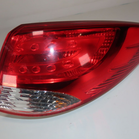 Feu arrière droit occasion  Hyundai Ix35 (LM, EL, ELH) 2.0 crdi 4wd (2010)   924202Y000 