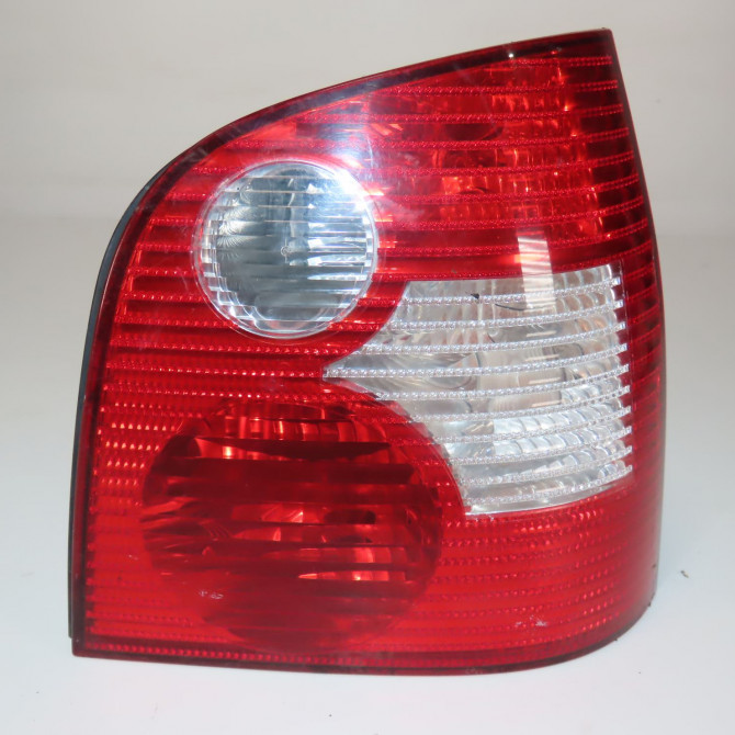Feu arrière droit occasion  Volkswagen vw POLO (9N_, 9A_) 1.4 tdi (2001-2005)   6Q6945096G  1
