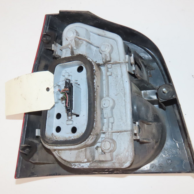 Feu arrière droit occasion  Volkswagen vw POLO (9N_, 9A_) 1.4 tdi (2001-2005)   6Q6945096G  2