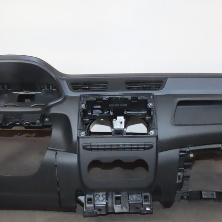 Planche de bord occasion  Renault EXPRESS Camionnette/Monospace 1.5 blue dci 95 (f6ab) (2021)   682002650R 