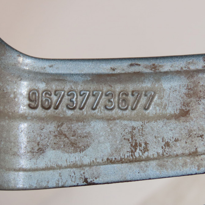 Jante aluminium occasion  Peugeot 208 I (CA_, CC_) 1.2 vti 82 (2012)   9673773677  2