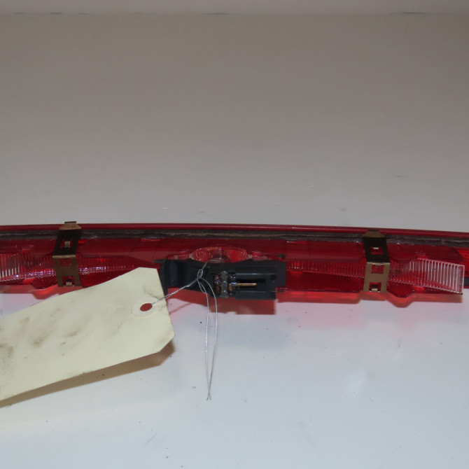 Feux stop supplementaire occasion  Renault CLIO III (BR0/1, CR0/1) 1.2 16v (br02, br0j, br11, cr02, cr0j, cr11) (2005-2014) 5 portes   8200245578  2