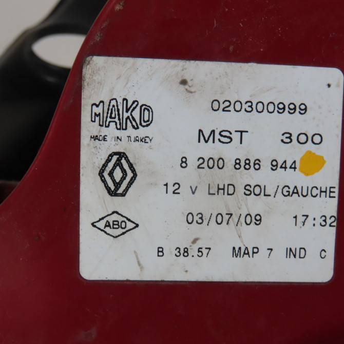 Feu arrière gauche occasion  Renault CLIO III (BR0/1, CR0/1) 1.2 16v (br02, br0j, br11, cr02, cr0j, cr11) (2005-2014) 5 portes   8200886944  4