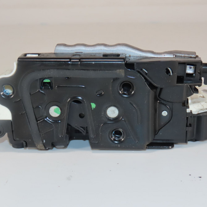 Serrure porte ard occasion  Skoda YETI (5L) 1.2 tsi (2009-2015)   5TA839016P  1