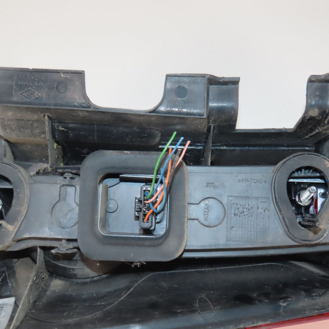 Feu arrière gauche occasion  Dacia LOGAN MCV (KS_) 1.5 dci (ks0w) (2007-2012) 5 portes   6001549585  3