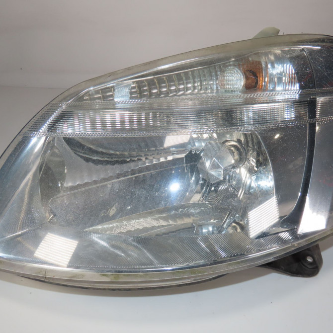 Phare gauche occasion  Citroën BERLINGO / BERLINGO FIRST Camionnette/Monospace (M_) 1.6 hdi 75 (mb9hw) (2005-2011) 3 portes   6204AX  1