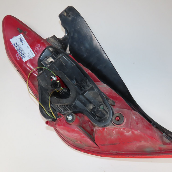 Feu arrière droit occasion  Peugeot 308 I (4A_, 4C_) 1.6 hdi (2007-2014) 5 portes   6351CV  2