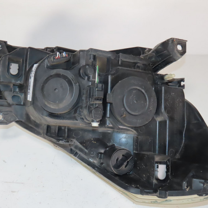 Phare gauche occasion  Renault CLIO III (BR0/1, CR0/1) 1.2 16v (br02, br0j, br11, cr02, cr0j, cr11) (2005-2014) 5 portes   260607570R  3