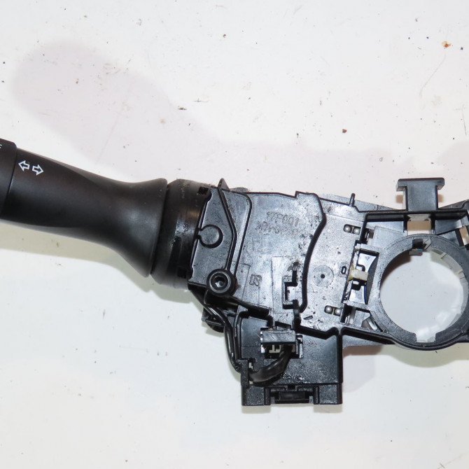 Commande eclairage occasion  Peugeot 107 (PM_, PN_) 1.0 (2005-2014) 3 portes   6253A0  1