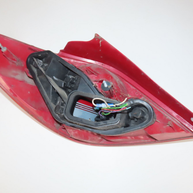 Feu arrière droit occasion  Peugeot 207/207+ (WA_, WC_) 1.4 hdi (2006-2015) 5 portes   6351Y7  2