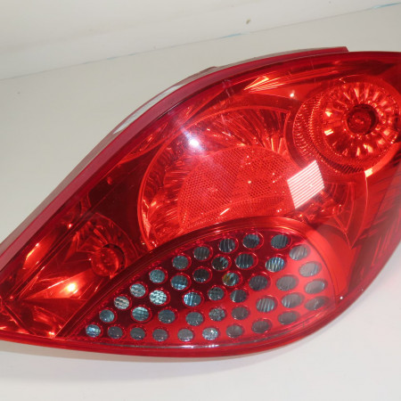 Feu arrière droit occasion  Peugeot 207/207+ (WA_, WC_) 1.4 16v (2006-2013) 3 portes   6351Y7 