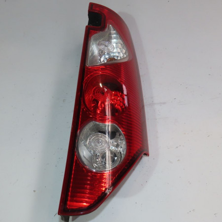 Feu arrière droit occasion  Renault KANGOO Express (FW0/1_) 1.5 dci 85 (fw0k, fw0l, fw0b) (2008)   8200419952 