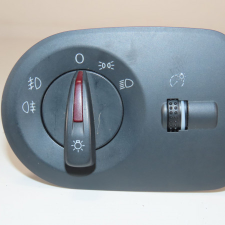 Interrupteur commande de phares occasion  Seat IBIZA IV (6J5, 6P1) 2.0 tdi (2010-2015)   6J1941531ANAT7 