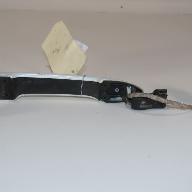 Poignee ext porte ard occasion  RENAULT MEGANE III   806706656R  3