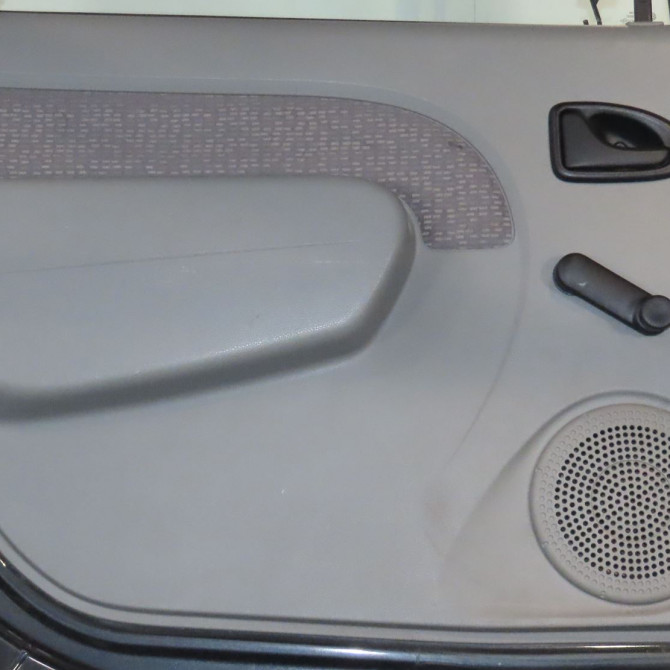 Porte arrière gauche occasion  Dacia LOGAN MCV (KS_) 1.6 16v (ks0l, ks0m, ks0p, ks1s) (2007) 5 portes   821017307R  4