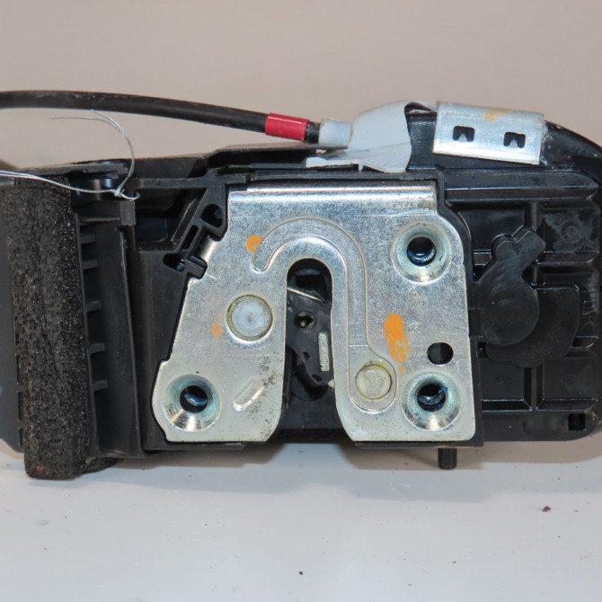 Serrure porte ard occasion  Renault KADJAR (HA_, HL_) 1.6 dci 130 (2015)   825004EA2A  1