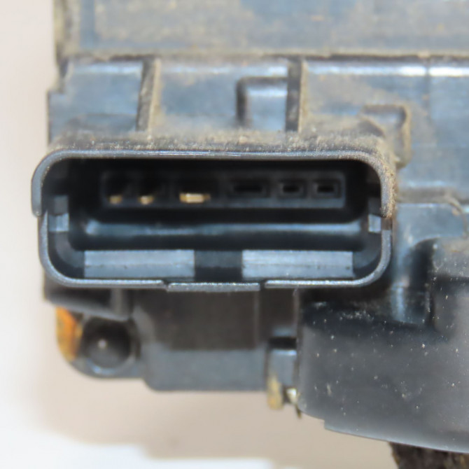 Serrure porte ard occasion  Renault KADJAR (HA_, HL_) 1.6 dci 130 (2015)   825004EA2A  3