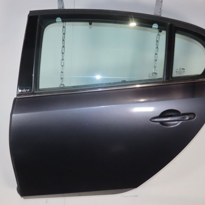 Porte arrière gauche occasion  Renault LATITUDE (L70_) 2.0 dci 150 (l70h) (2011)   821013087R  1