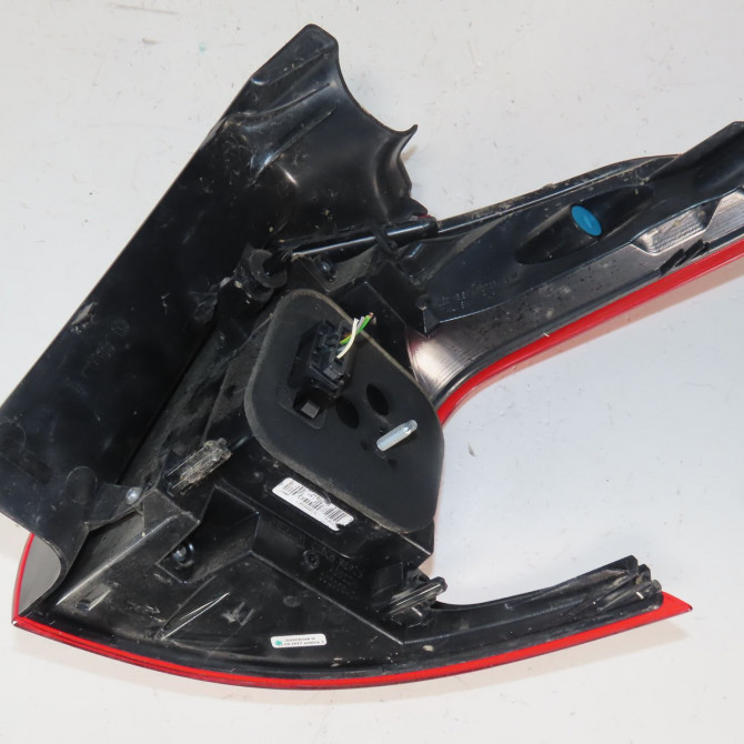 Feu arrière gauche occasion  Peugeot 2008 I (CU_) 1.6 bluehdi 120 (2014) 5 portes   9826730480  2