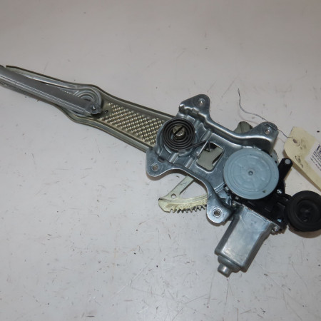 Mecanisme + moteur lève-glace avant droit occasion  Toyota YARIS (_P1_) 1.4 d-4d (nlp10_) (2001-2005)   6980152010 