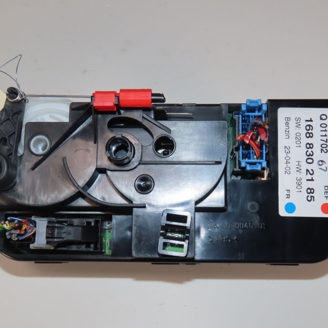 Commande de chauffage occasion  Mercedes-benz CLASSE A (W168) A 140 (168.031, 168.131) (1997-2004)   1688302185  2