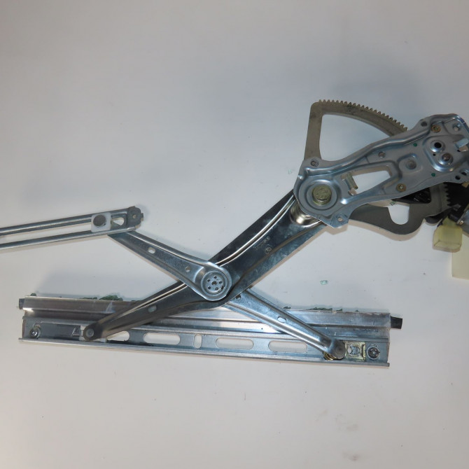 Mecanisme+moteur leve-glace avg occasion  Mercedes-benz CLK (C208) Clk 200 (208.335) (1997-2002)   2087200346  2