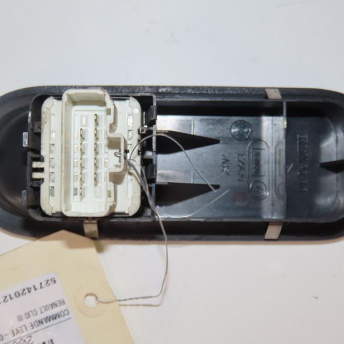Commande lève-glace porte avant gauche occasion  Renault CLIO III (BR0/1, CR0/1) 1.5 dci (br17, cr17) (2005-2012) 5 portes   8200214943  2
