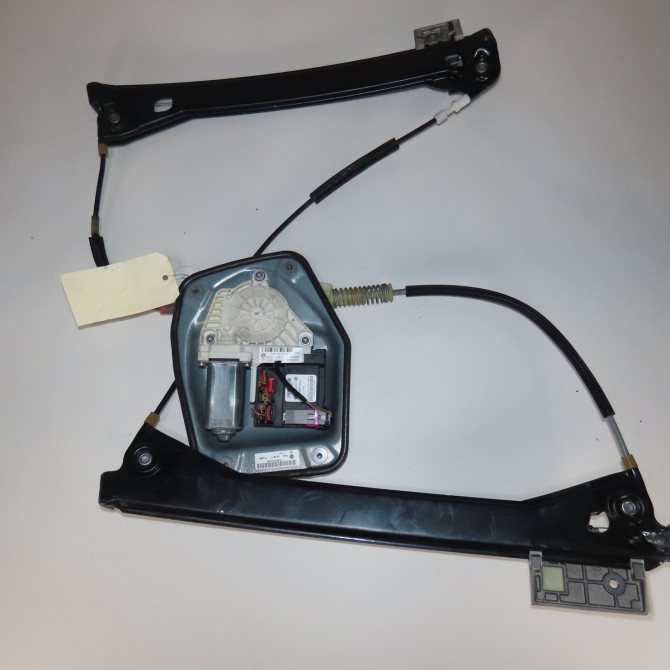 Mecanisme + moteur lève-glace avant droit occasion  Volkswagen vw SCIROCCO III (137, 138) 2.0 tdi (2010-2017)   1K8837462G  1