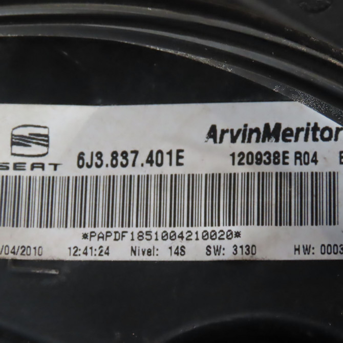 Mecanisme+moteur leve-glace avg occasion  Seat IBIZA IV (6J5, 6P1) 2.0 tdi (2010-2015)   6J3837461  2