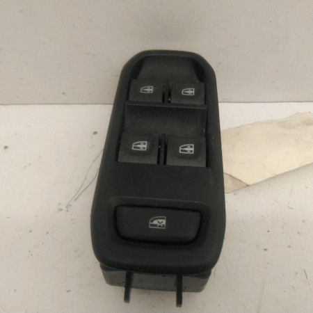 Commande lève-glace porte avant gauche occasion  Dacia DUSTER (HM_) 1.5 dci 115 (hmad) (2017)   254112588R 