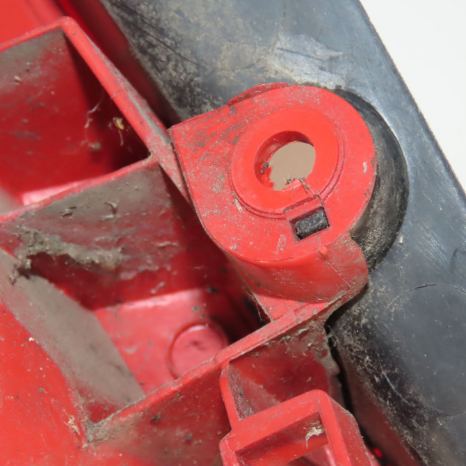 Feu arrière droit occasion  RENAULT CLIO III   8200459960  7