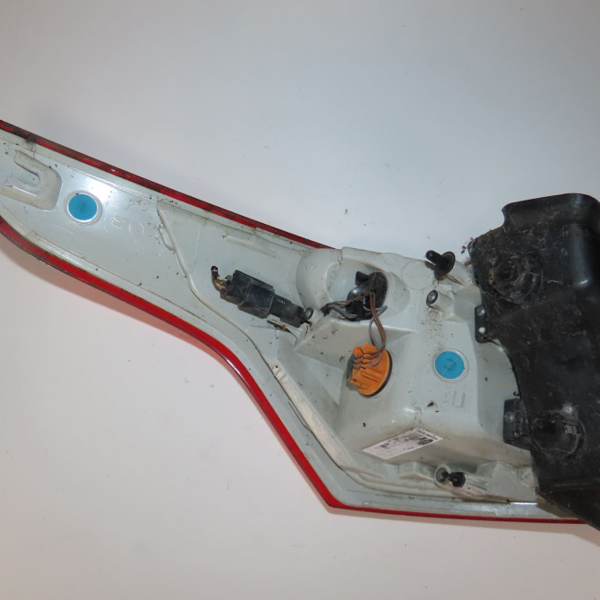Feu arrière droit occasion  Ford KUGA II (DM2) 2.0 tdci (2013-2014)   2039551  2