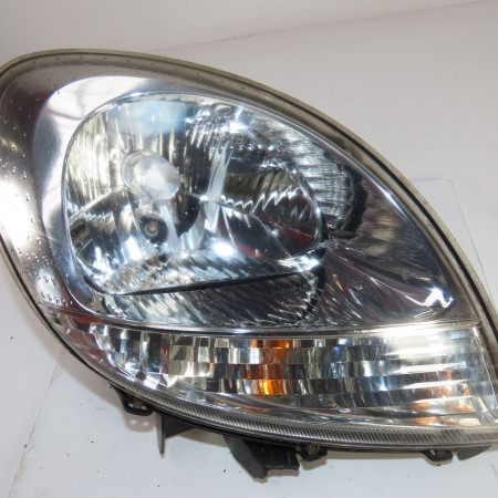 Phare droit occasion  Renault KANGOO (KC0/1_) 1.5 dci (2003)   260107401R 