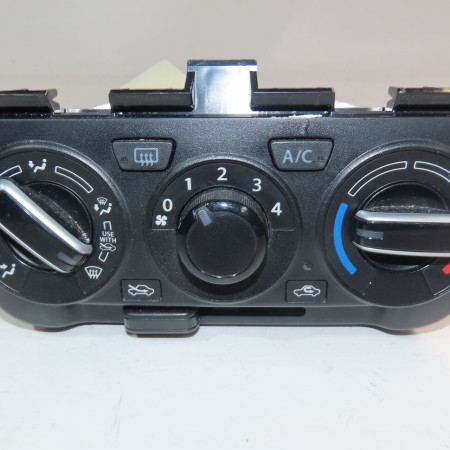 Commande de chauffage occasion  Suzuki SWIFT V (AZ) 1.2 hybrid (mild hybrid) (a2l412) (2020) 5 portes   7441052R71BKF 