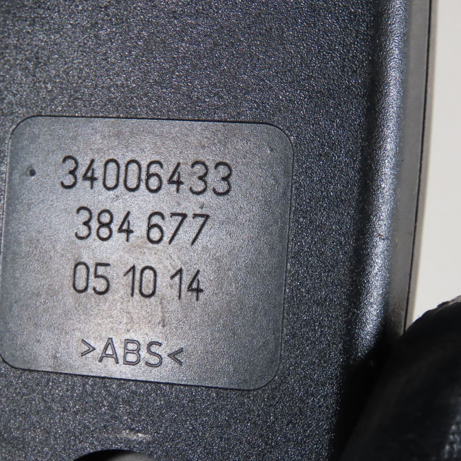 Ancrage ceinture arrière gauche occasion  Renault TWINGO II (CN0_) 1.2 16v (cn04, cn0a, cn0b) (2007-2014) 3 portes   8200384677  3