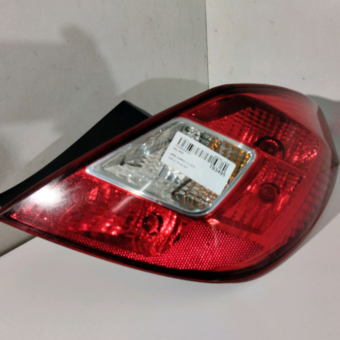 Feu arrière droit occasion  Opel CORSA D (S07) 1.3 cdti (l08, l68) (2006-2014) 5 portes   93190951  1