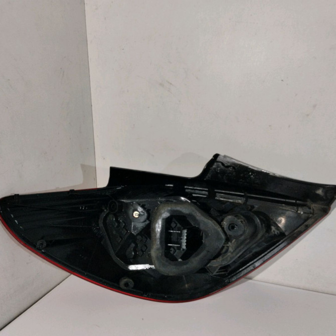 Feu arrière droit occasion  Opel CORSA D (S07) 1.3 cdti (l08, l68) (2006-2014) 5 portes   93190951  3